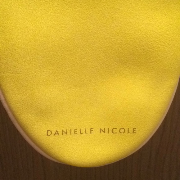 Danielle Nicole Tinkerbell Crossbody✨ - Picture 3 of 6